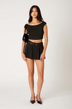 Load image into Gallery viewer, Confidence Pleated Skort Black