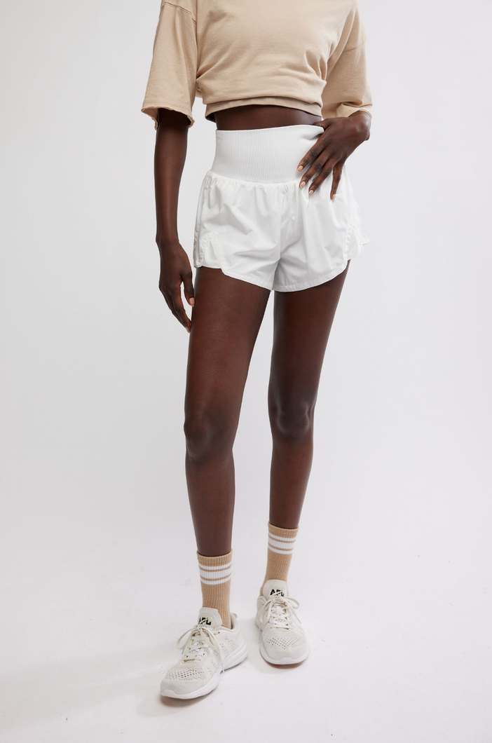 Carpe Diem Short White