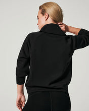 Load image into Gallery viewer, AirEssentials Half Zip Sweatshirt Black