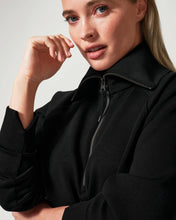 Load image into Gallery viewer, AirEssentials Half Zip Sweatshirt Black